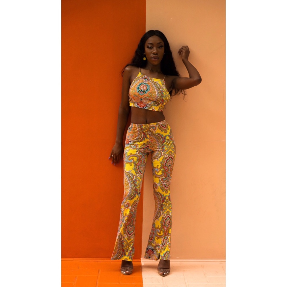 Color full two piece set